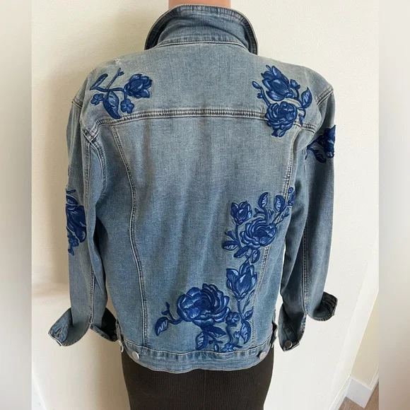 BLANK NYC embroidered jean jacket - Picture 5 of 14